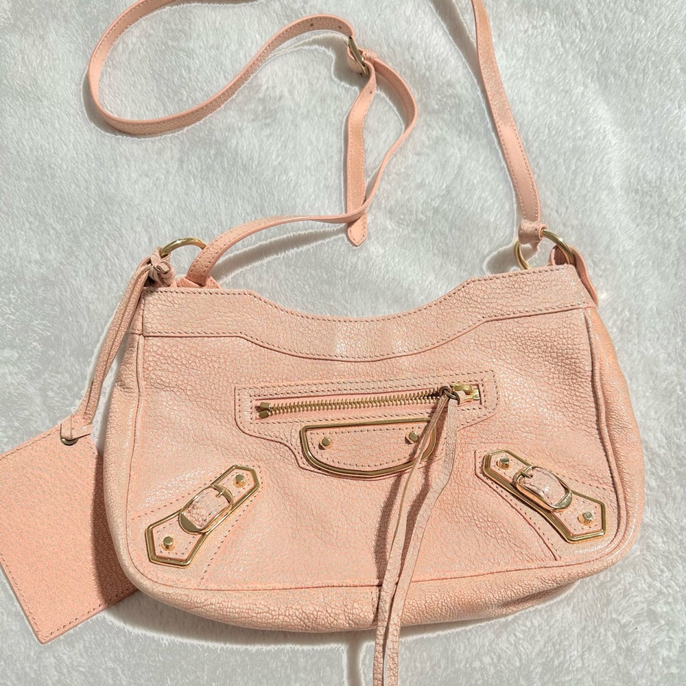 Chevre Gold Metallic Edge Hardware Hip Rose Corail